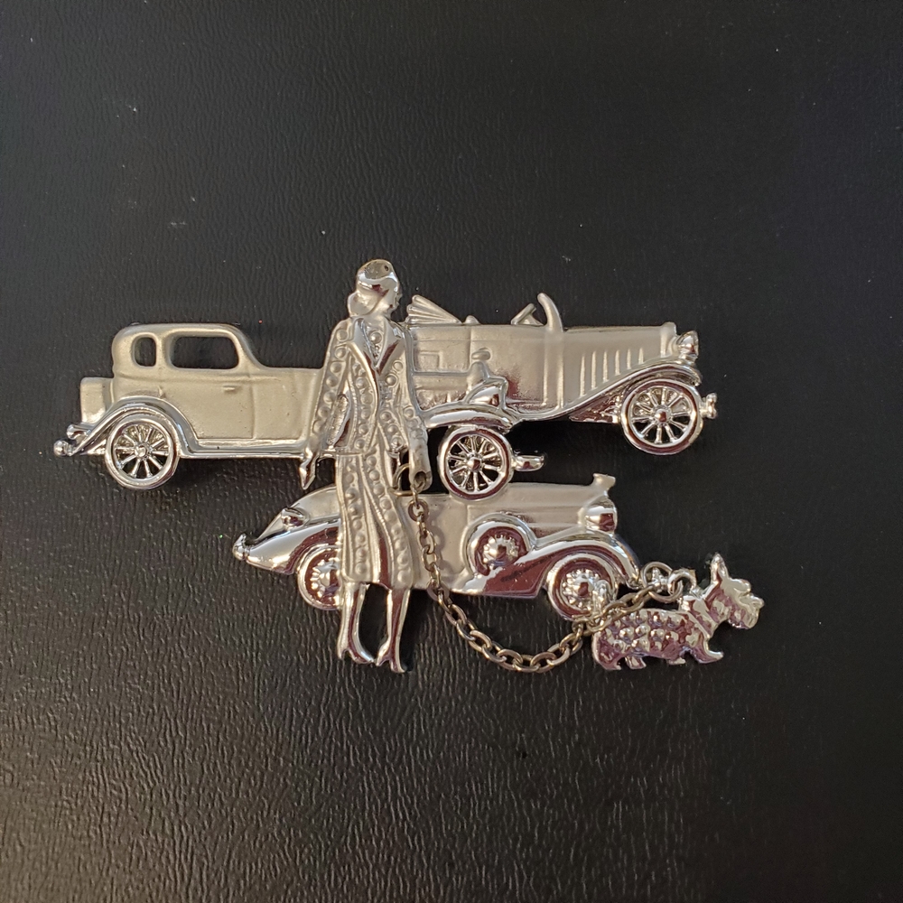 Vintage Style Silver-tone Brooch with Cars and Lady